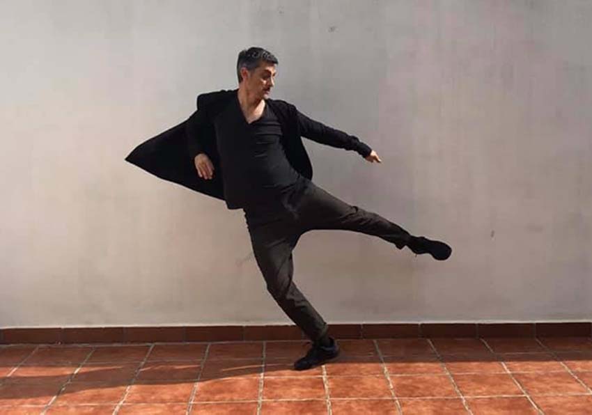 Toni Aparici danzando